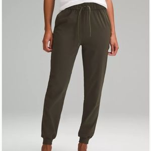 Lululemon Stretch High Rise Jogger (full length)